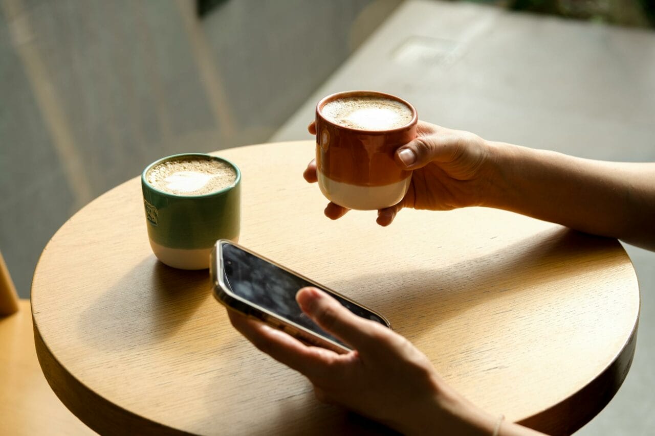 Do Caffeine and Psilocybin Mix Well? The Psychedelic Twist of Caffeine